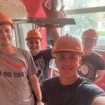 Zdjęcia z odbywanych staży zawodowych przez uczniów ZSBiG